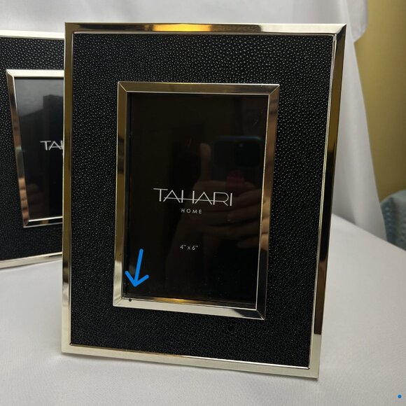 Tahari Frames Set of Four NEW Black & Silver 4x6 Photos Black Velvet Backing - Picture 5 of 11